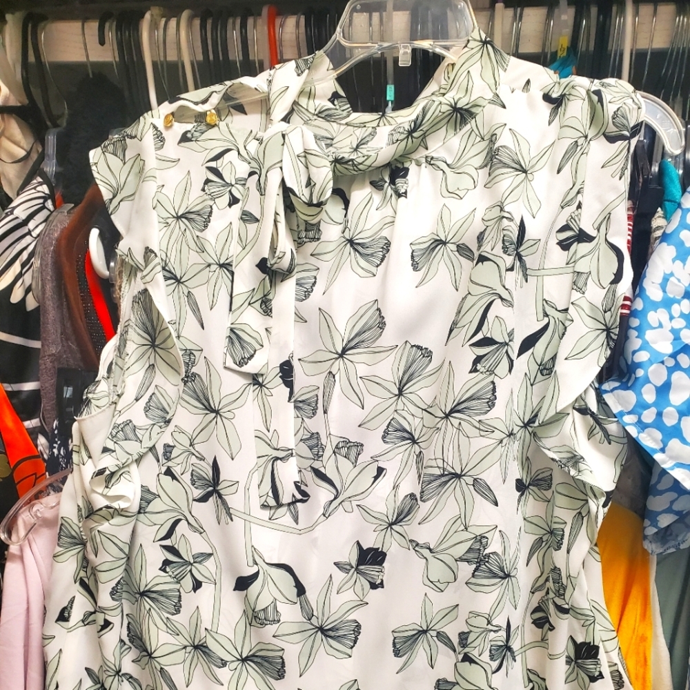 Liz Claiborne business blouse